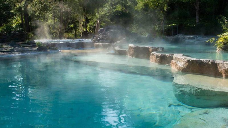 Преимущества отдыха на термальных источниках